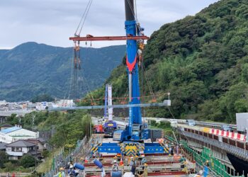 東名高速道路　施工管理業務 床版取替工事